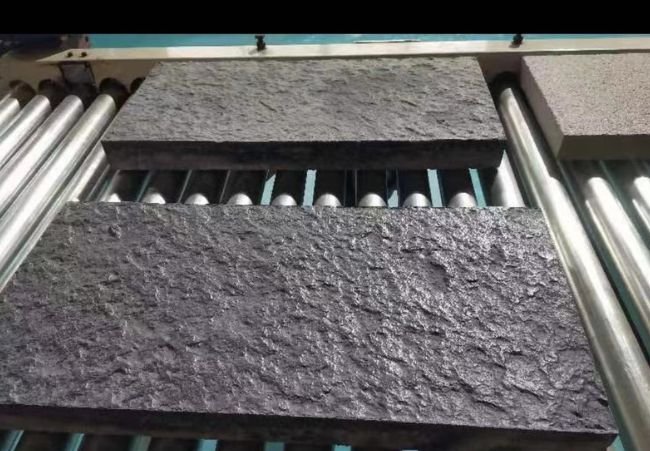 Concrete slab curling machine