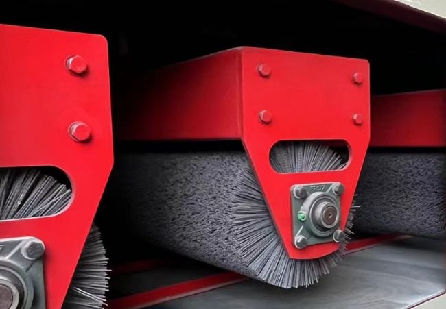 Curling machine brush