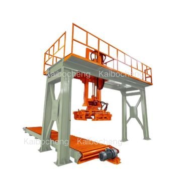 Automatic palletizing machine