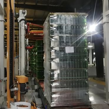 Automatic Wrapping Machine With Rotating Arm for Glass