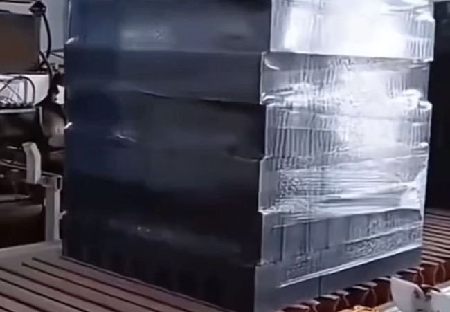 Automatic Wrapping Machine for Block Pallets