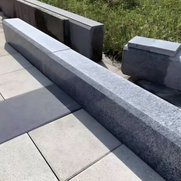 Kerbstone Installation Machine for Nature Kerbstone