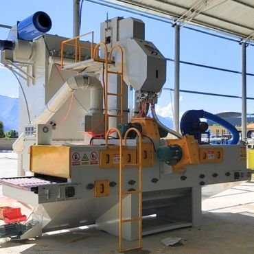 Shot Blasting Machine With 3 Turbines